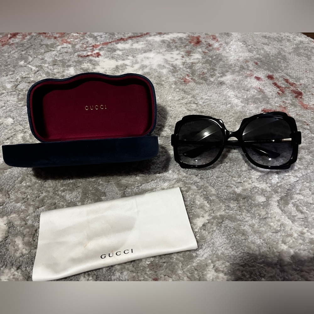 GUCCI Sunglasses (Vintage Look)